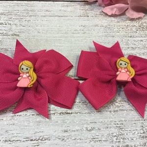 Hair clips